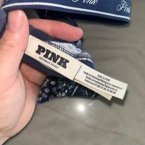 Victoria's Secret Pink Navy Bra - Picture 3 of 3